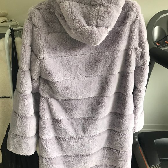 FURious Fur Brand Faux Fur Coat - Converts to Jacket - Picture 5 of 5